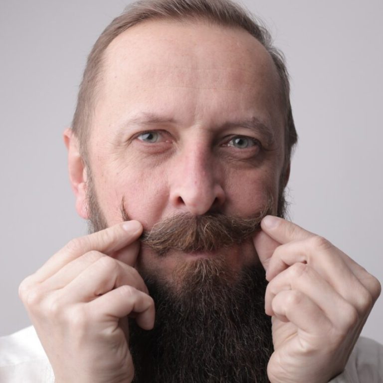 Schnurrbarttransplantation